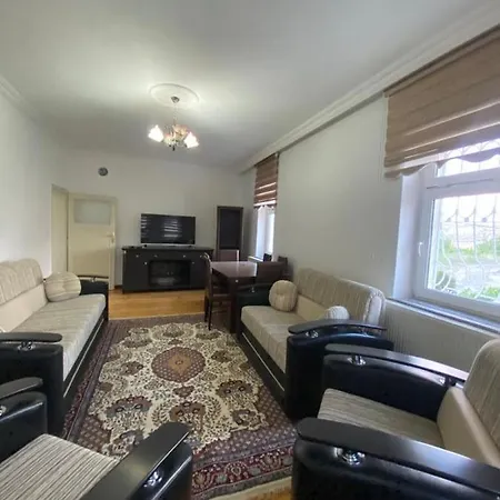 Apartment Budak