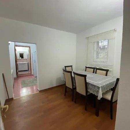 Apartment Budak