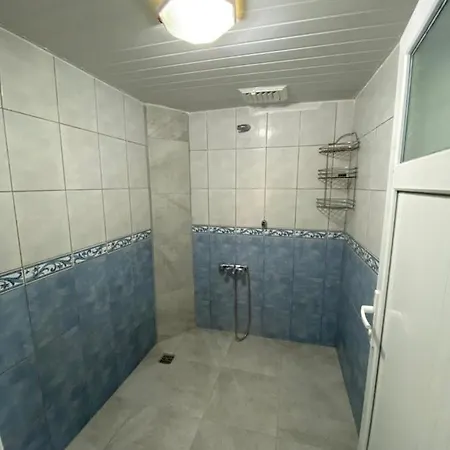 Apartment Budak